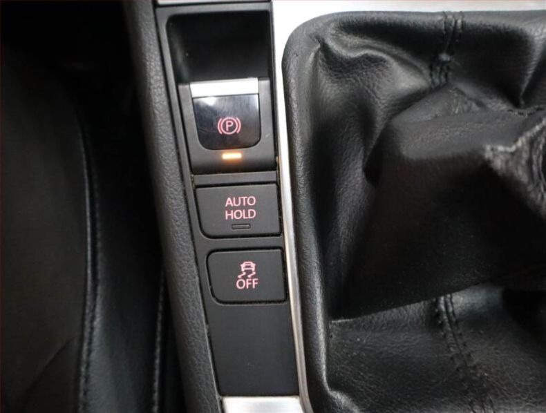 Volkswagen Passat - hlavní fotka