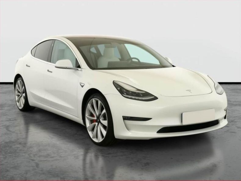 Tesla Model 3 - hlavní fotka inzerátu