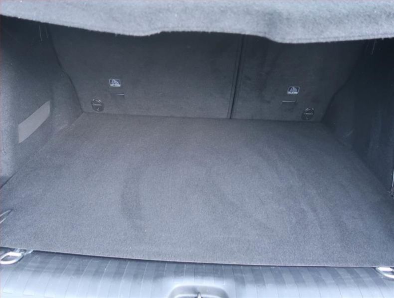 Peugeot 2008 - hlavní fotka