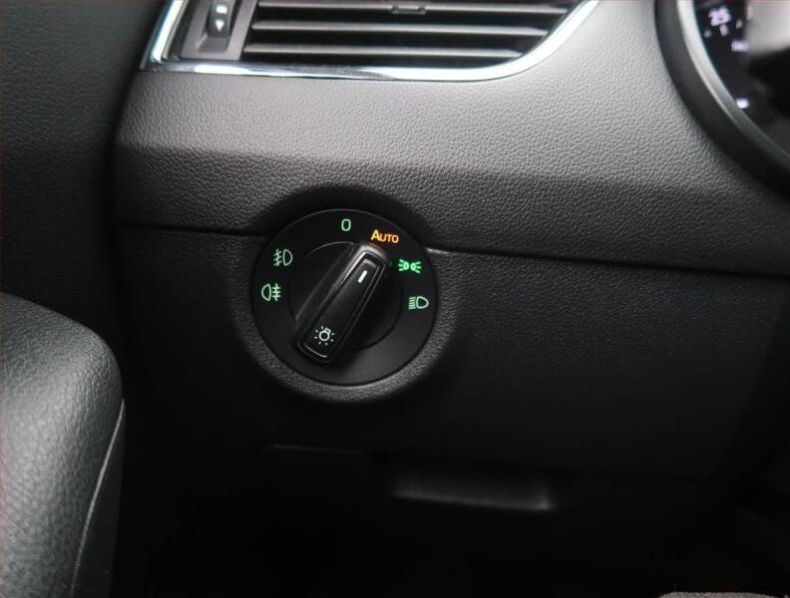 Škoda Octavia - hlavní fotka