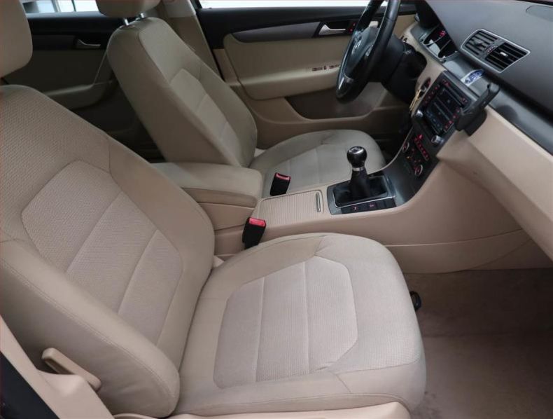 Volkswagen Passat - hlavní fotka