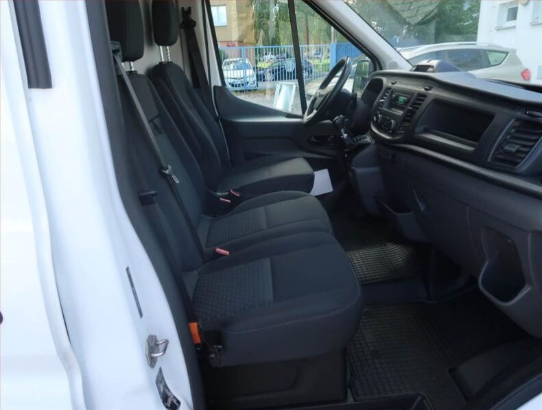 Ford Transit - hlavní fotka
