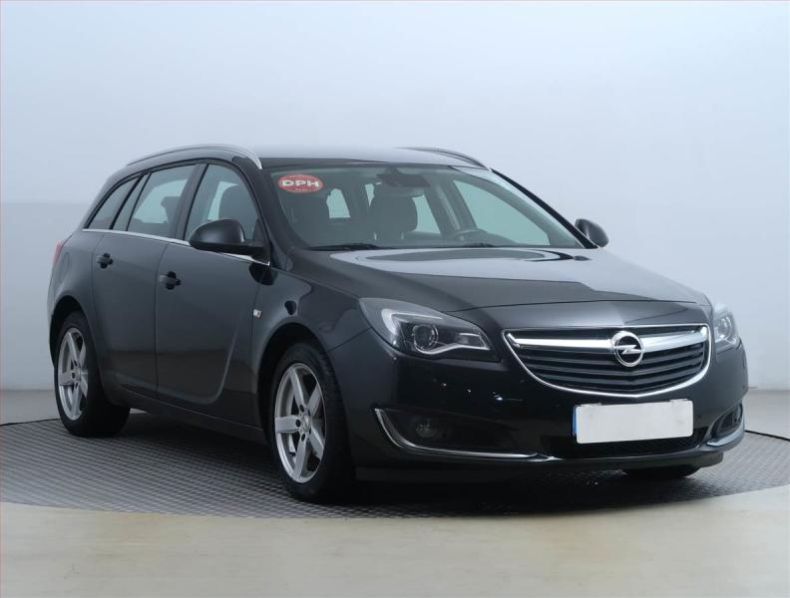 Opel Insignia - hlavní foto