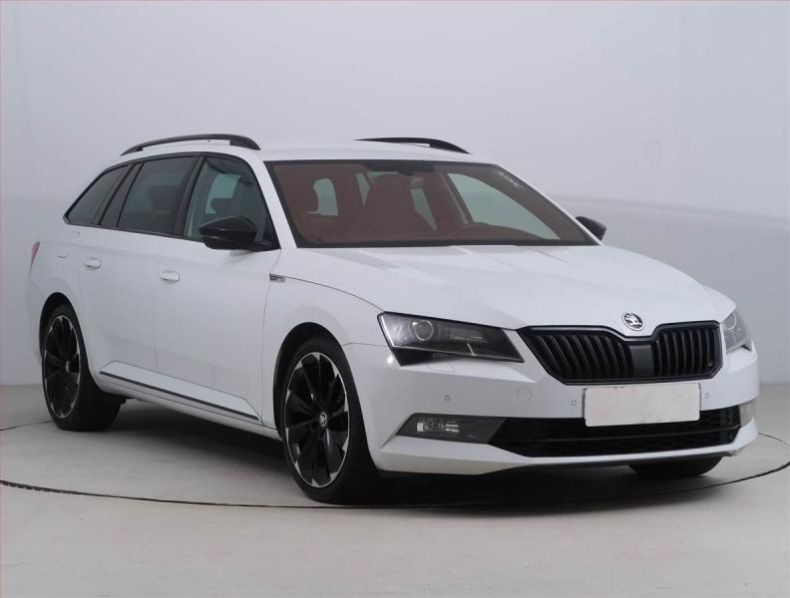 Škoda Superb - hlavní fotka