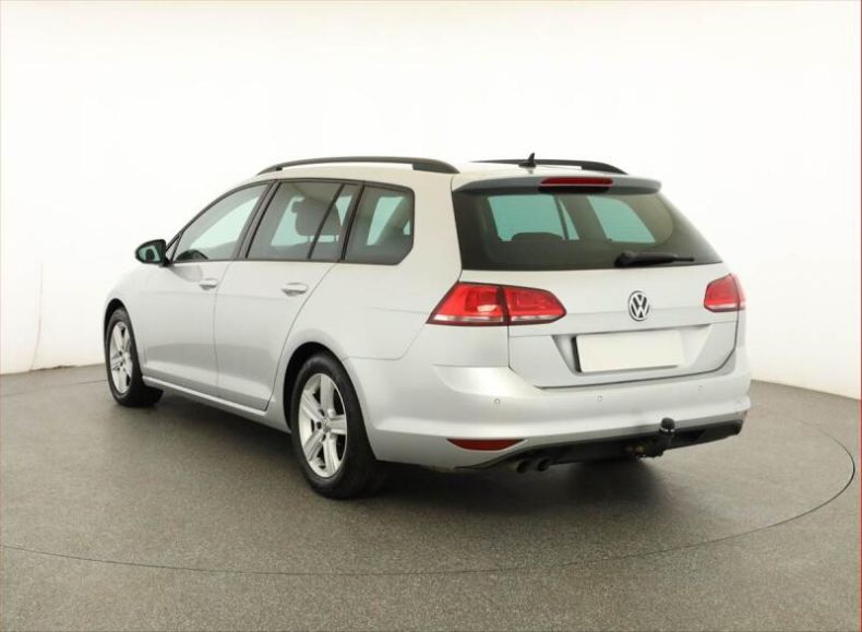 Volkswagen Golf - hlavní fotka