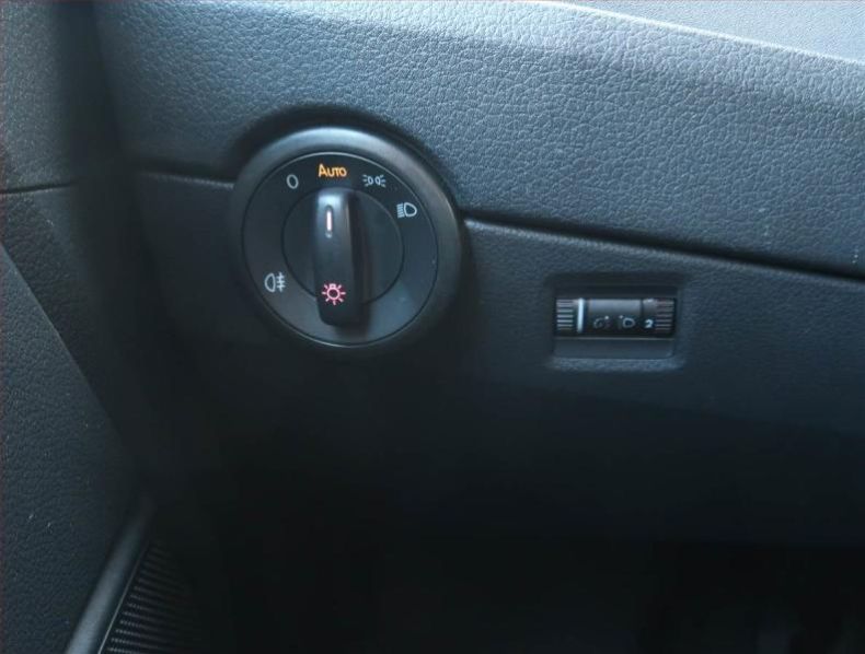 Volkswagen Caravelle - hlavní fotka