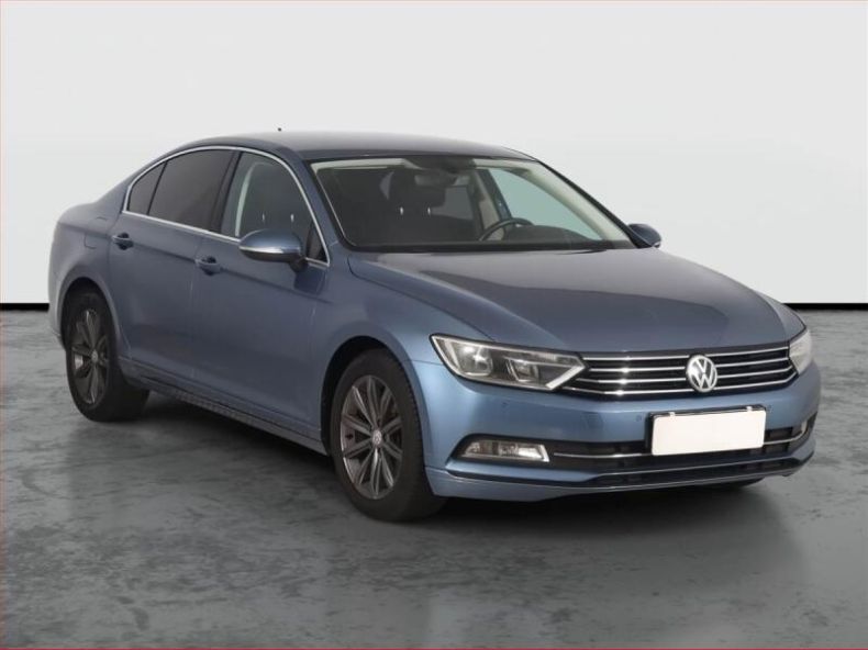 Volkswagen Passat - hlavní fotka inzerátu