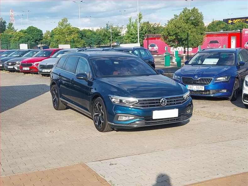 Volkswagen Passat - hlavní foto