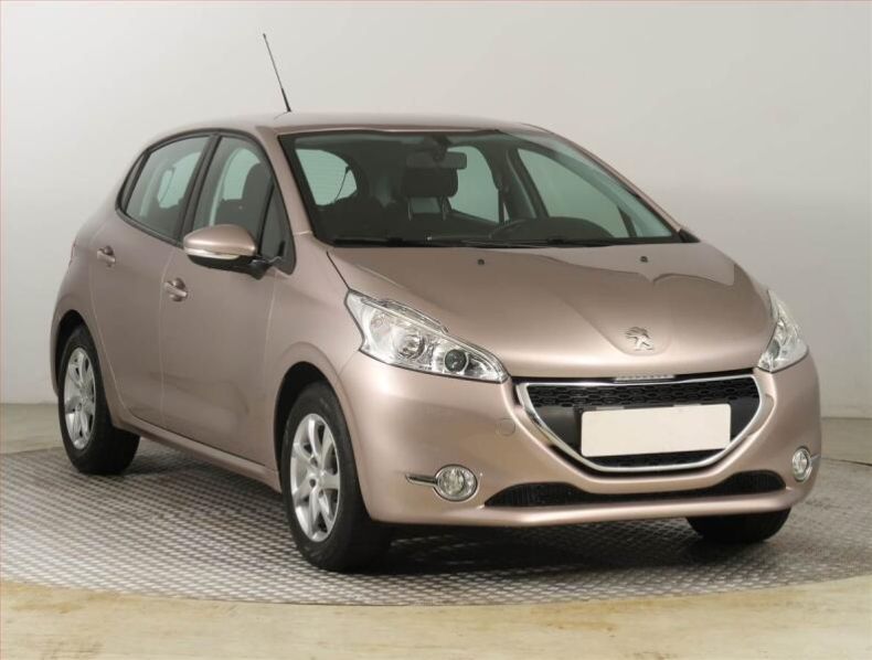 Peugeot 208 - hlavní foto