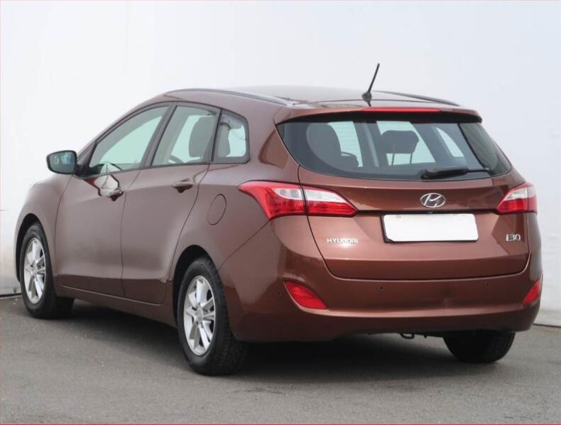 Hyundai i30 - hlavní fotka