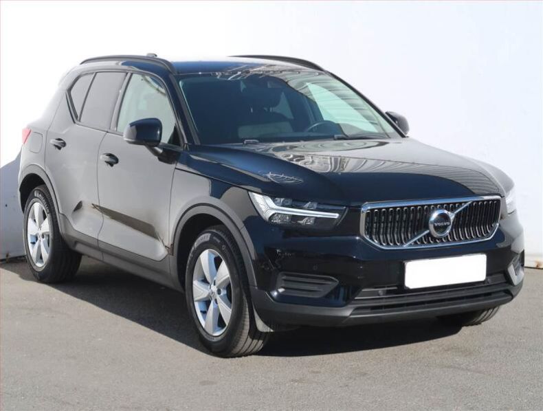 Volvo XC40 - hlavní foto