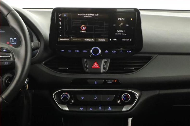 Hyundai i30 - hlavní fotka