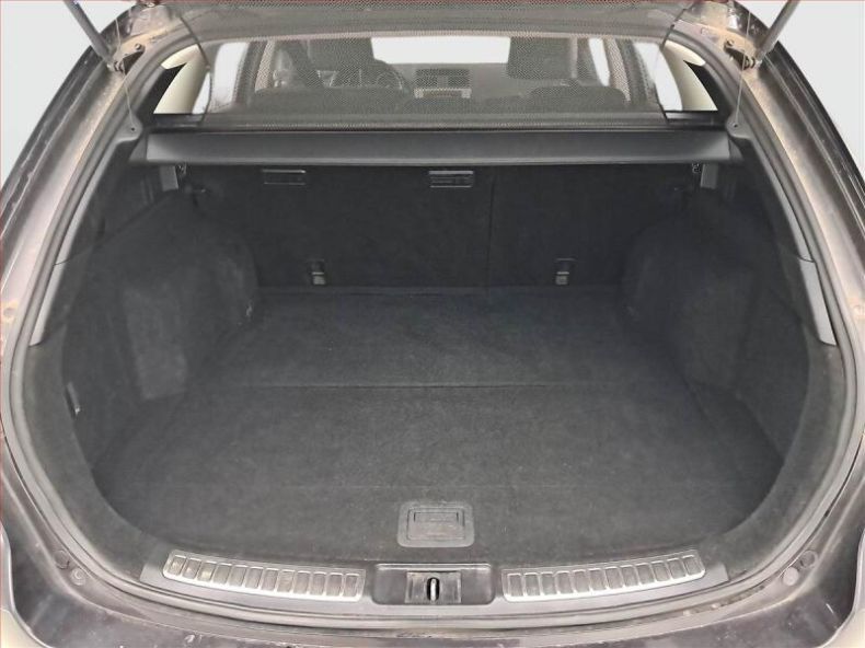 Mazda 6 - hlavní fotka