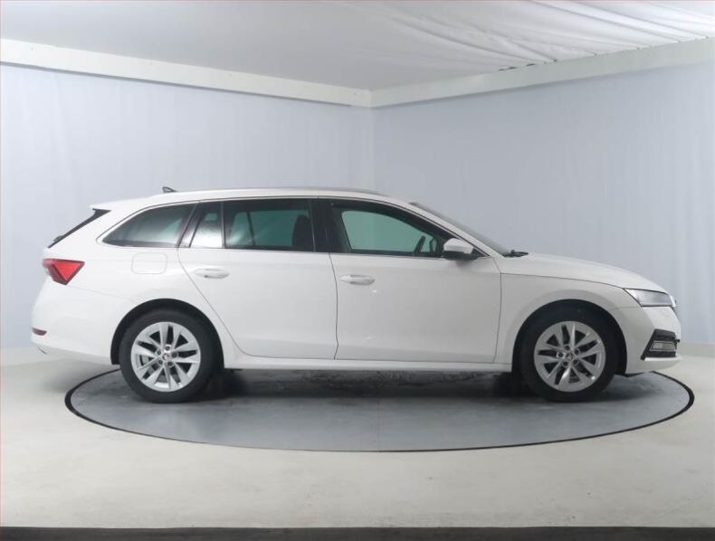 Škoda Octavia - hlavní fotka