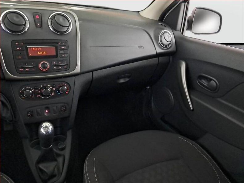 Dacia Logan - hlavní fotka