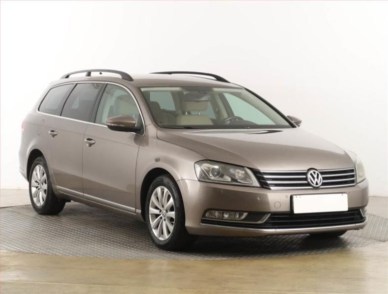 Volkswagen Passat - hlavní foto