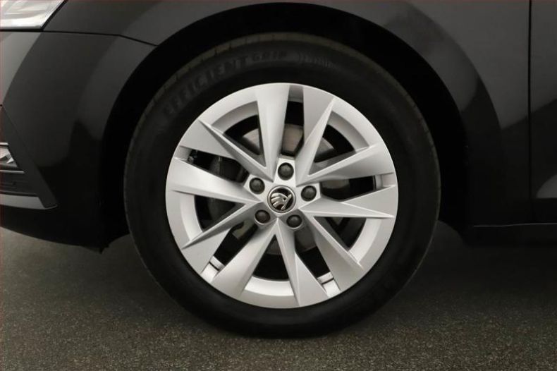 Škoda Octavia - hlavní fotka