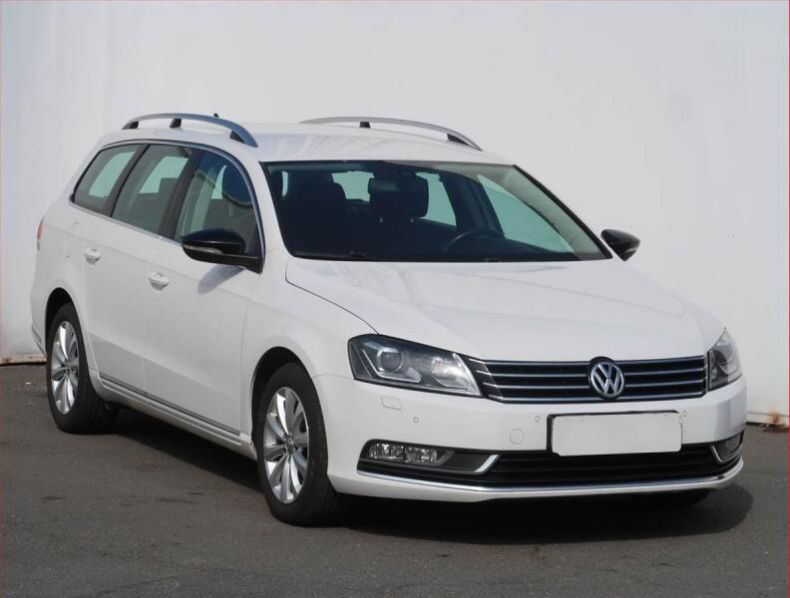 Volkswagen Passat - hlavní foto