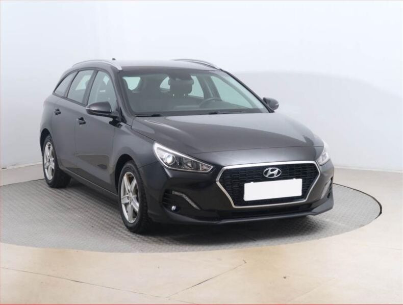 Hyundai i30 - hlavní foto