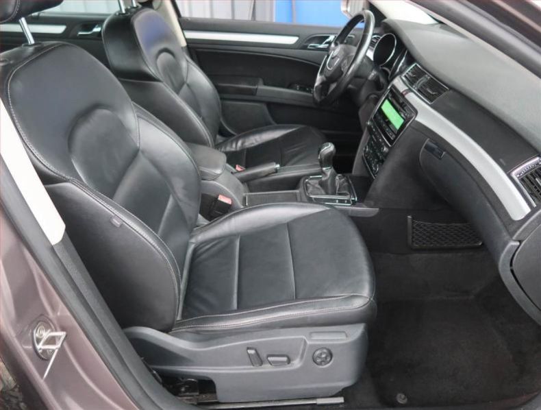 Škoda Superb - hlavní fotka