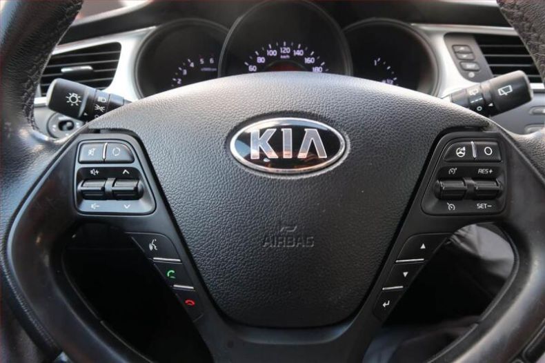 Kia Cee'd - hlavní fotka