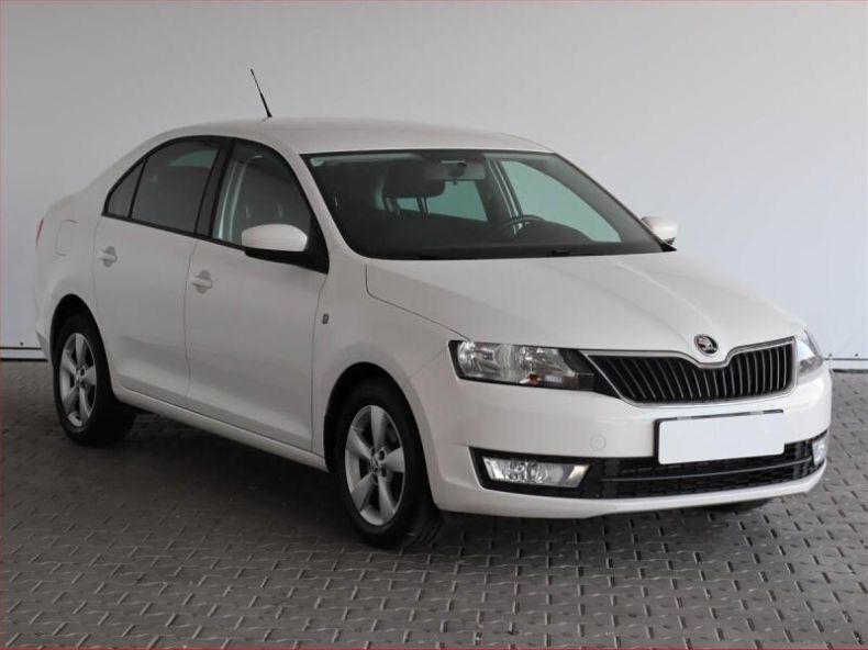 Škoda Rapid - hlavní foto