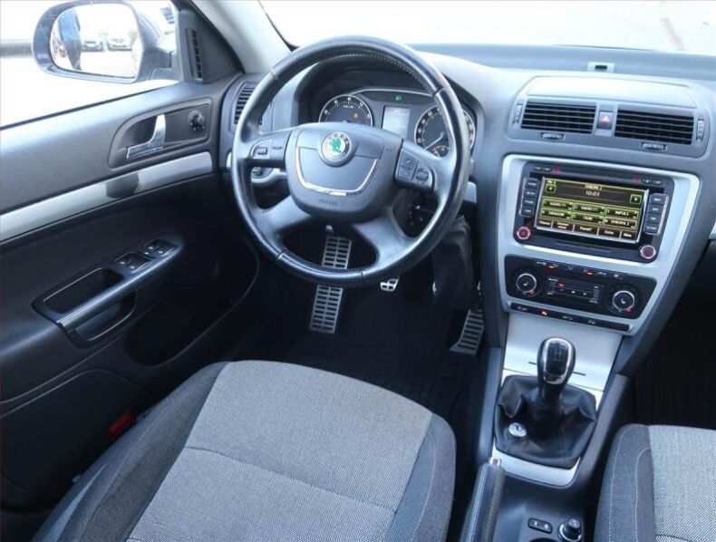 Škoda Octavia - hlavní fotka