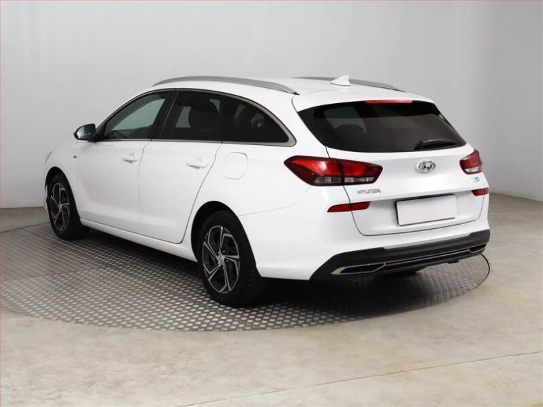 Hyundai i30 - hlavní fotka