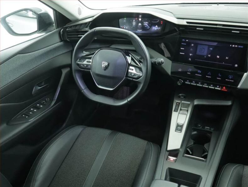 Peugeot 308 - hlavní fotka