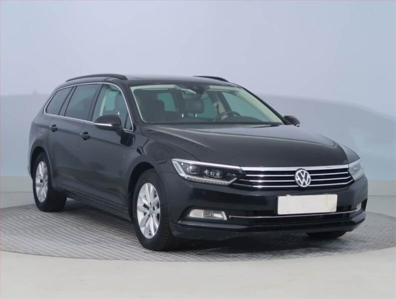 Volkswagen Passat - hlavní fotka inzerátu