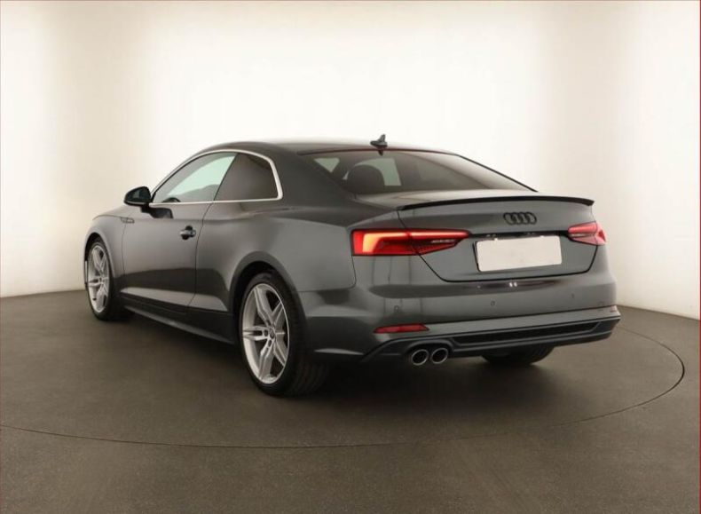 Audi A5 - hlavní fotka