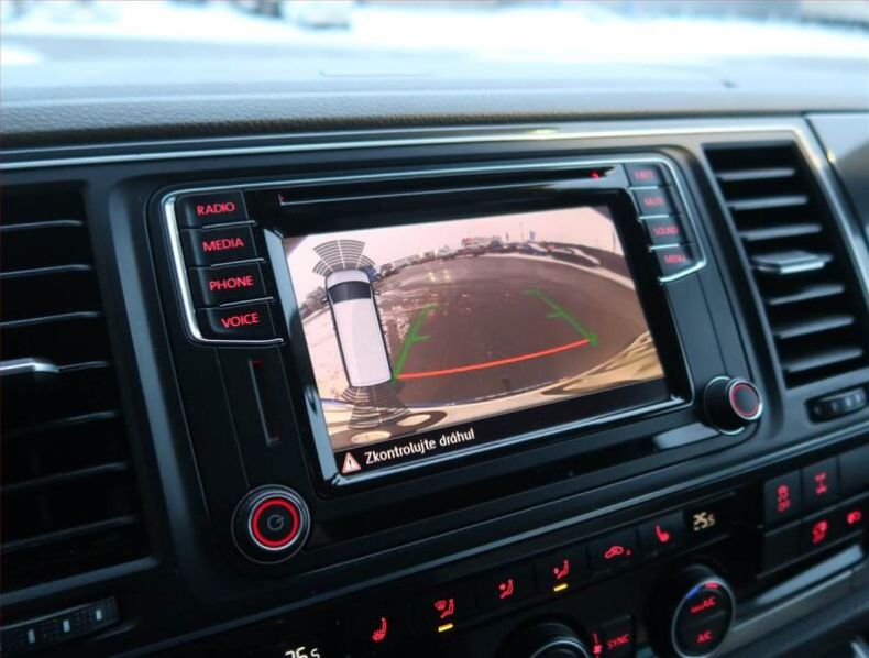 Volkswagen Multivan - hlavní fotka