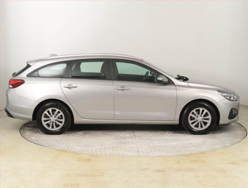 Hyundai i30 - hlavní fotka