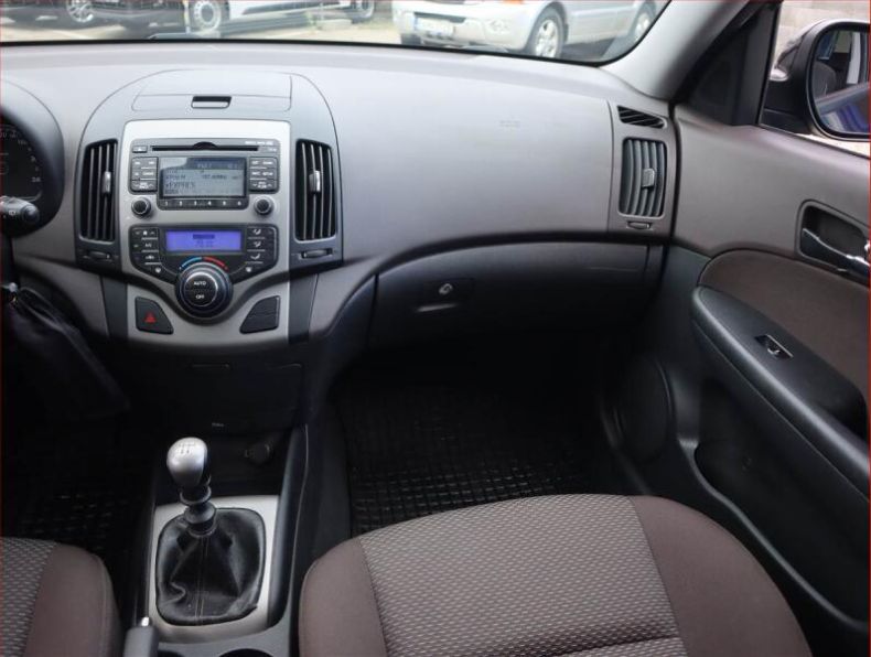 Hyundai i30 - hlavní fotka