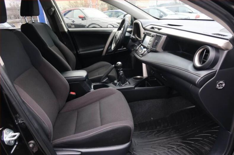 Toyota RAV 4 - hlavní fotka