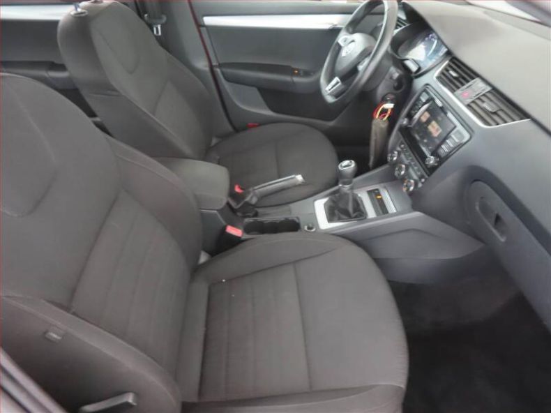 Škoda Octavia - hlavní fotka