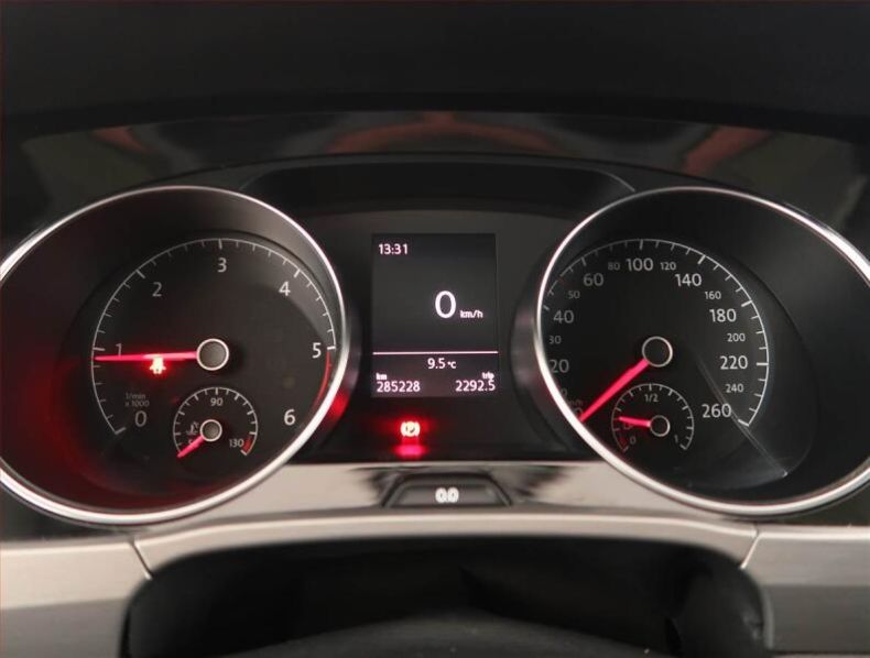 Volkswagen Touran - hlavní fotka