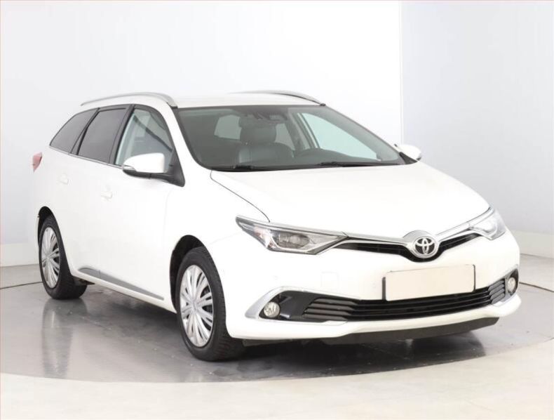 Toyota Auris - hlavní foto