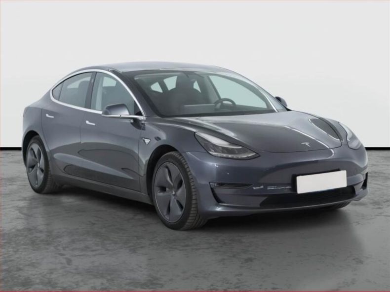 Tesla Model 3 - hlavní fotka inzerátu