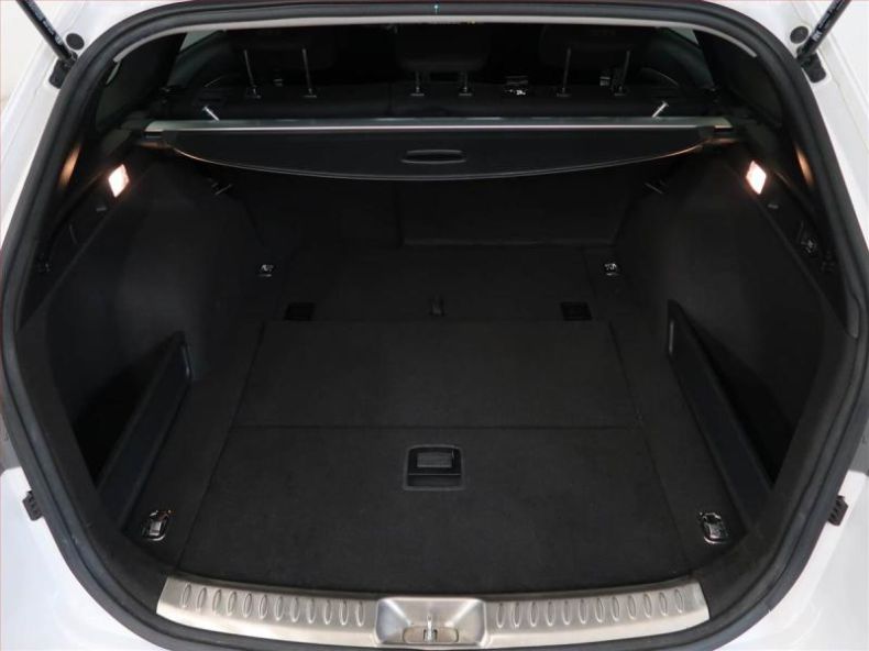 Hyundai i40 - hlavní fotka