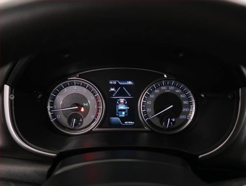 Suzuki Vitara - hlavní fotka