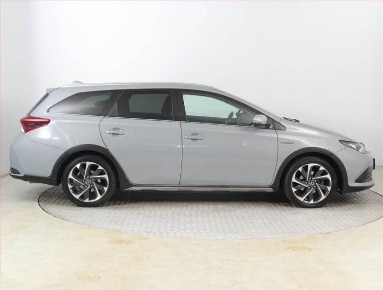 Toyota Auris - hlavní fotka