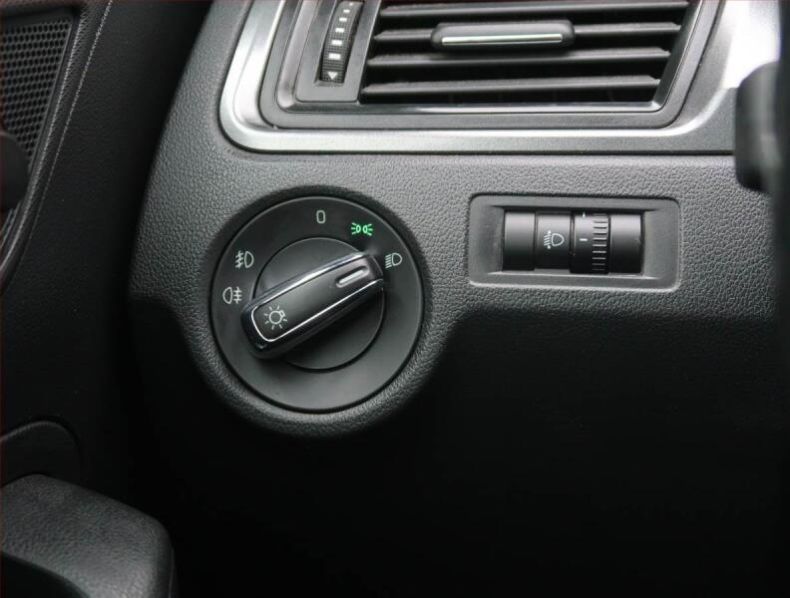 Škoda Rapid - hlavní fotka