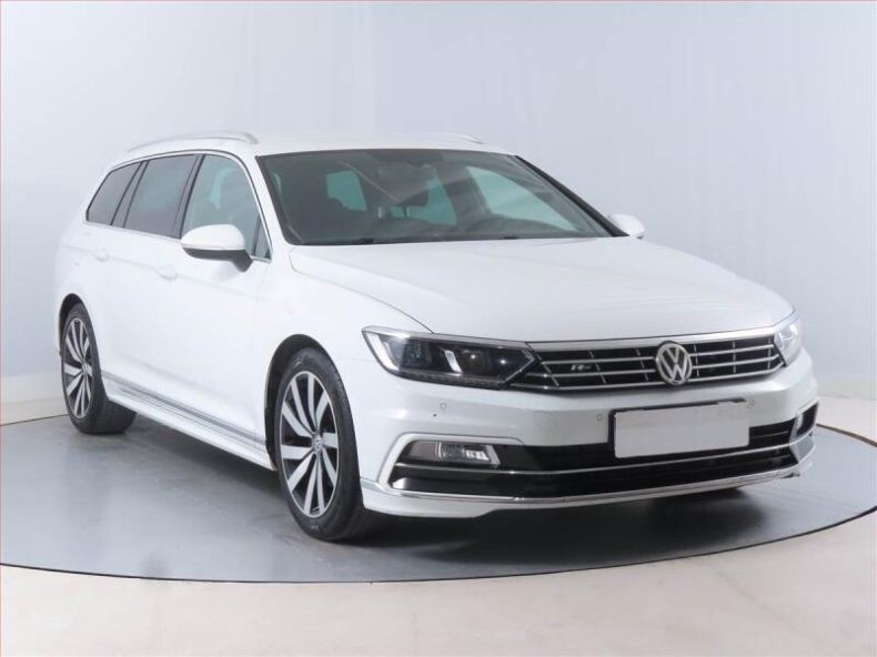 Volkswagen Passat - hlavní fotka inzerátu