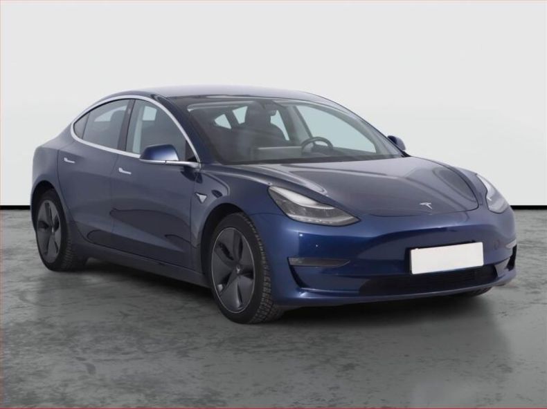 Tesla Model 3 - hlavní fotka inzerátu