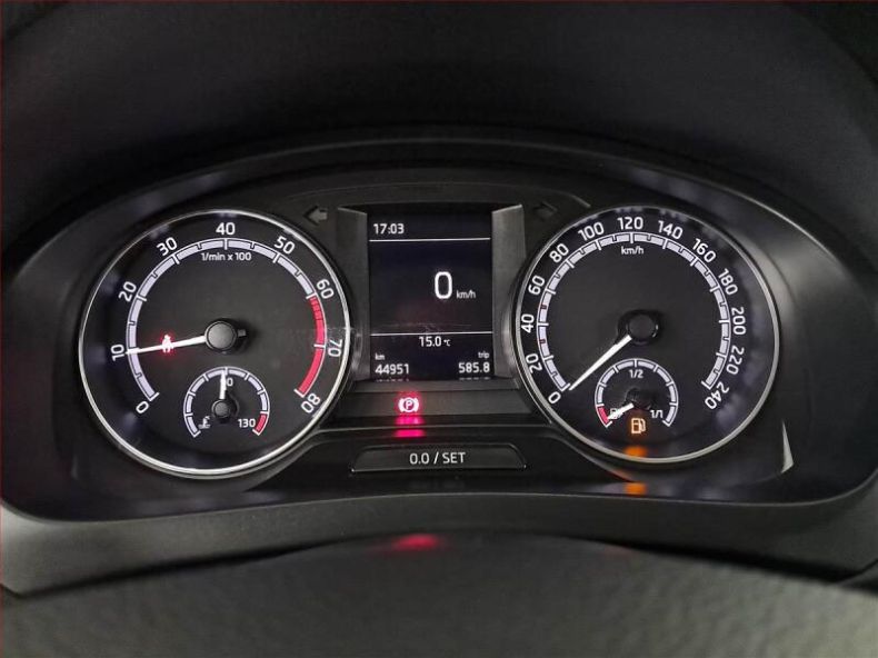 Škoda Rapid - hlavní fotka