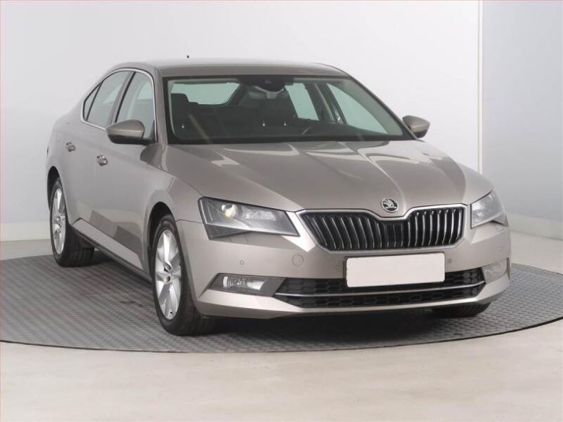 Škoda Superb - hlavní fotka inzerátu