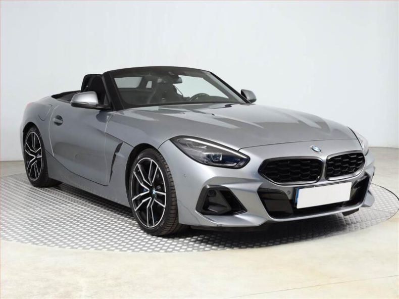 BMW Z4 - hlavní foto