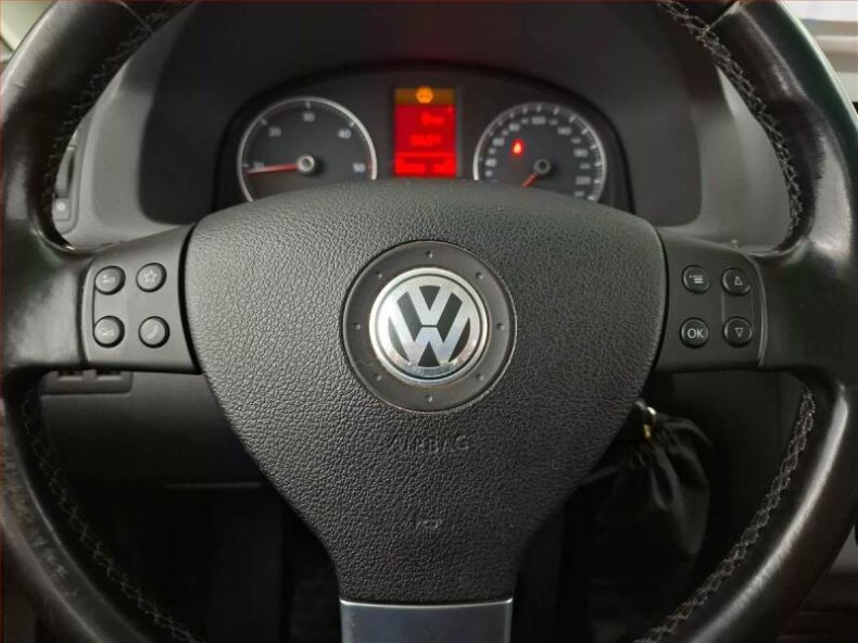 Volkswagen Touran - hlavní fotka