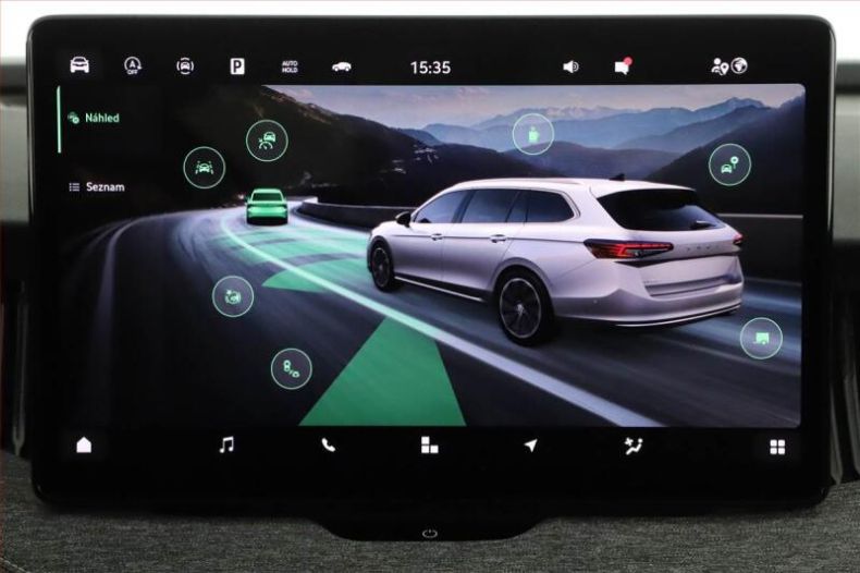 Škoda Superb - hlavní fotka